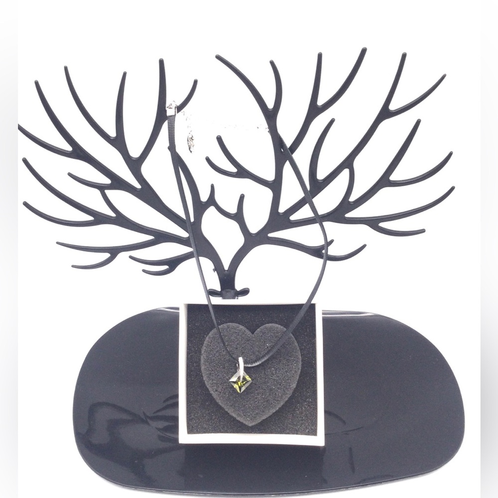 -- luxury black choker women’s necklace.